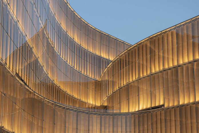 Dynamic solar shading at the YOFC Headquarters, Wuhan, China, by Gensler Architects (Image Courtesy of Gensler)