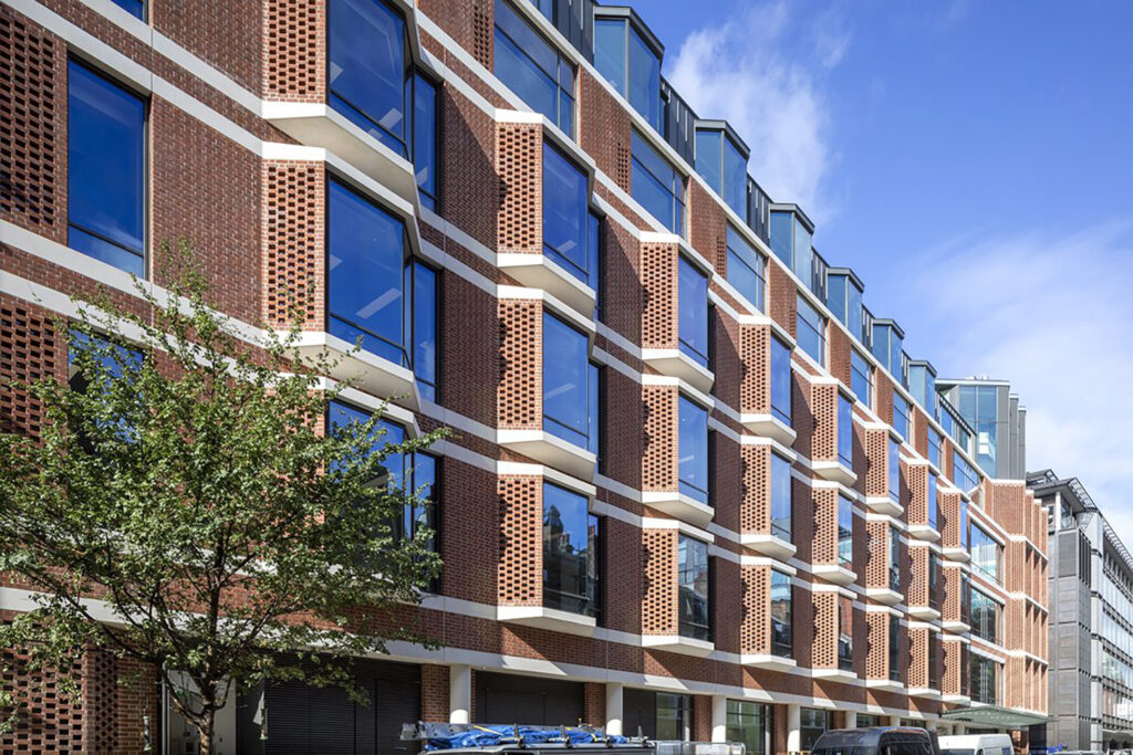 Digital Prefabrication at University College London Hospital’s (UCLH), London, UK, by BMJ Architects and Pillbrow & Partners (Images: Peter Cook/Schüco)