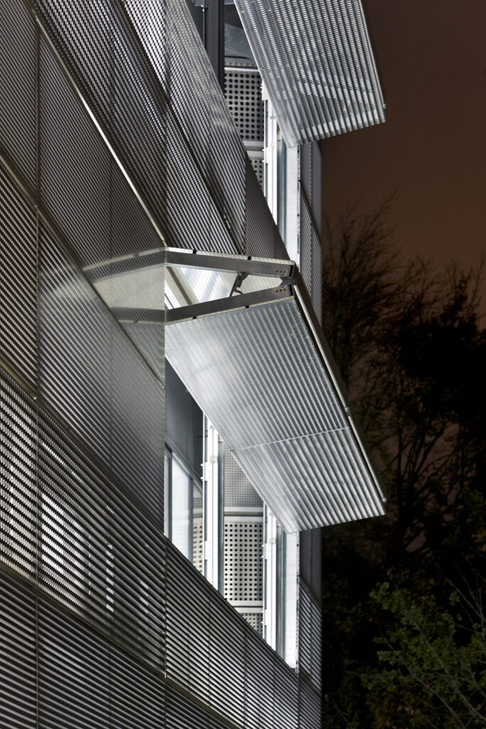 Helmholtz-Institute for Electrochemical Energy Storage HIU, University of Ulm, Ulm, Germany Architects: Nickl & Partner Architekten Photography: courtesy of Nickl & Partner Architekten