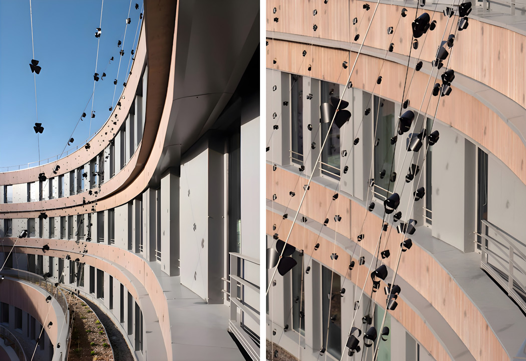 Pho'liage® façade detail, IARC Lyon, cable-mounted shading elements, © ArtBuild Architects